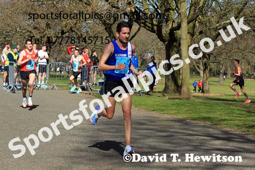 Senior Mens Northern 12 Stage Road Relay, 2022 Northern 12 and 6 Stage Road Relays,  Birkenhead Park, Birkenhead, Wirral.  Photo: David T. Hewitson/Sports for All Pics